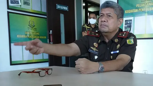 Kepala Kejati Sulsel, Firdaus Dewilmar berjanji akan menuntaskan penanganan kasus korupsi peninggalan Tarmizi (Liputan6.com/ Eka Hakim)