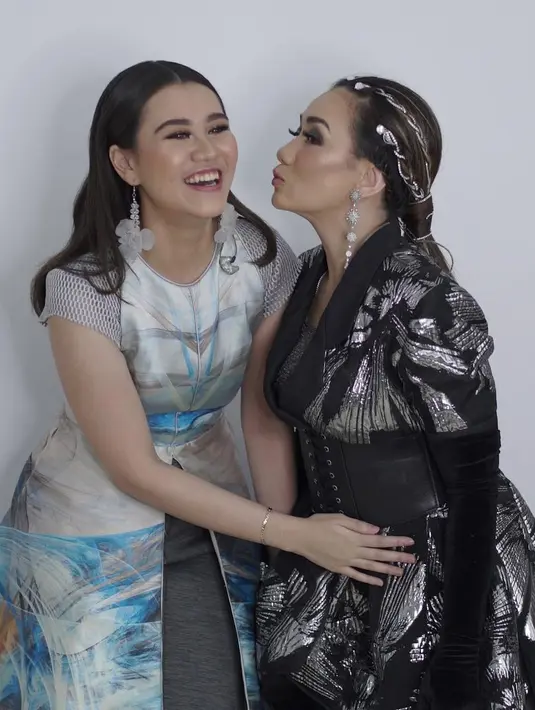 <p>Mengaku terakhir bertemu di Agustus 2020, Aaliyah mengatakan kondisi sang ibu kini dalam keadaan yang baik. Meskipun jarak memisahkan mereka, namun Aaliyah tetap sering berkomunikasi dengan sang ibu. (Instagram/aaliyah.massaid)</p>