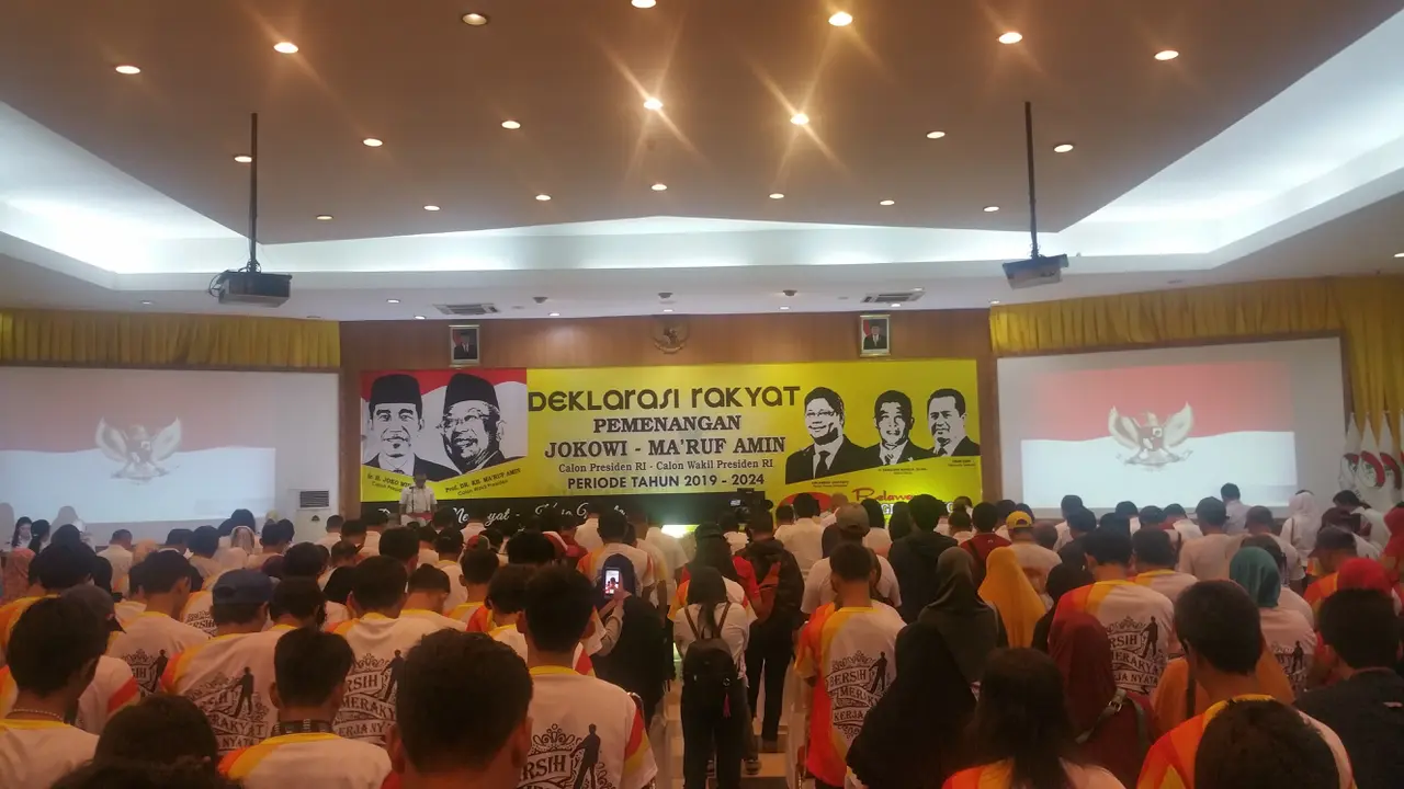 Relawan Partai Golkar menyatakan dukungan untuk Jokowi-Ma'ruf Amin di Pilpres 2019