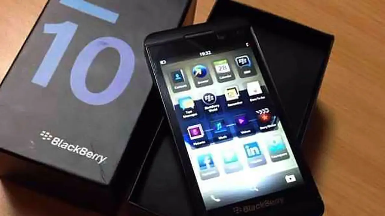 blackberry-z10-131202b.jpg
