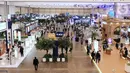 Suasana BCA Expoversary 2022 yang diadakan secara offline di ICE BSD, Tangerang, Minggu (13/3/2022). BCA Expoversary 2022 secara offline berhasil mencatatkan transaksi Rp1,9 triliun hingga hari Sabtu (12/3) siang yang dihadiri oleh 18.000 pengunjung dan 2.950 aplikasi kredit. (Liputan6.com/HO/BCA)