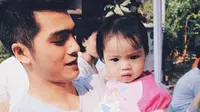 Begini Ekspresi Cemburu Putri Ricky Harun