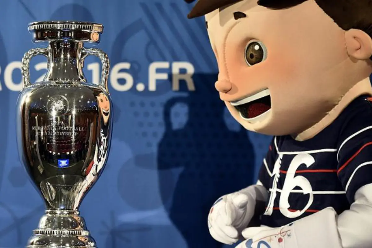 trofi piala eropa
