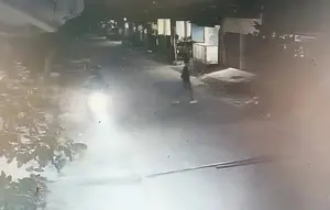 Detik-detik Dua Pelaku Teror Masuk Perumahan di Depok