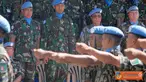 Citizen6, Lebanon: Upacara diakhiri dengan defile pasukan dan acara tambahan dengan menampilkan kolone senapan yang dikombinasikan dengan beladiri militer prajurit Nepal. (Pengirim: Badarudin Bakri)