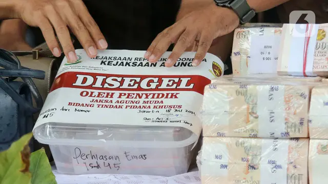 Kejagung Tunjukkan Bukti Kejahatan Harvey Moeis dan Helena Lim