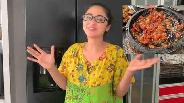 Gaya 6 Seleb Cantik Masak Di Dapur Sederhana Pakai Daster Hingga Kaos Oblong Hot 