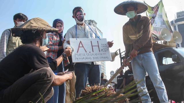 Unjuk Rasa Kasus Pemberian Fasilitas Ekspor CPO