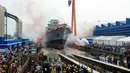Kapal perang seri P17A ini dibangun oleh Garden Reach Shipbuilders and Engineers di Kolkata dan diluncurkan oleh Presiden India Droupadi Murmu. Vindhyagiri dinamai menurut pegunungan di Karnataka. (AP Photo/Bikas Das)