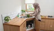 10 Ciri Orang yang Langsung Mencuci Piring Setelah Makan Menurut Psikologi