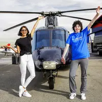 Nina Dobrev sukses bikin penggemar merinding dengan mengabulkan mimpi seorang penderita kanker. (instagram/nina)