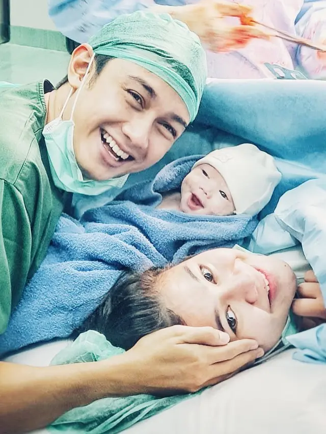 [Fimela] Anak Felicya Angelista dan Caesar Hito