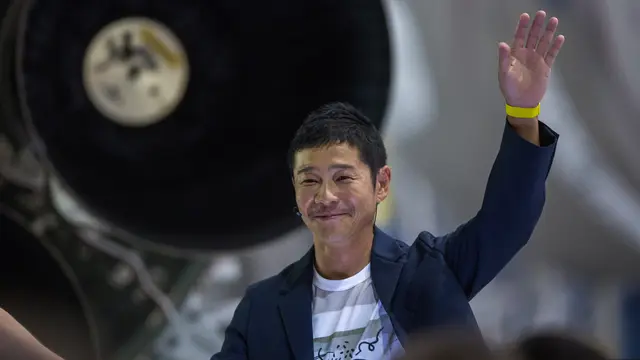 Miliarder Jepang Yusaku Maezawa