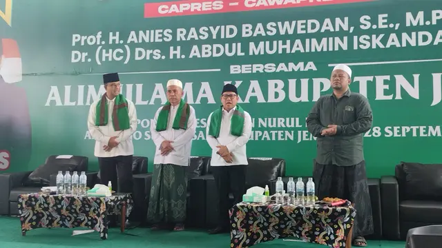 Anies Baswedan-Muhaimin Iskandar alias Cak Imin melanjutkan safari di Jawa Timur dengan mendatangi Pondok Pesantren (Ponpes) Nurul Islam di Jember, Kamis (28/9/2023). (Liputan6.com/Winda Nelfira)