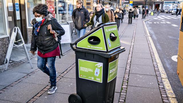 Kota di Denmark Sediakan Tempat Sampah Khusus Masker Bekas