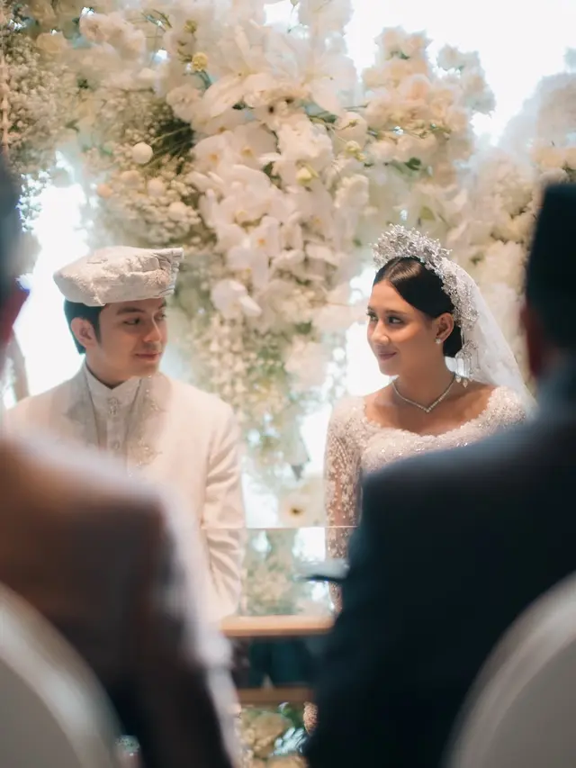 Angga Yunanda dan Shenina Cinnamon