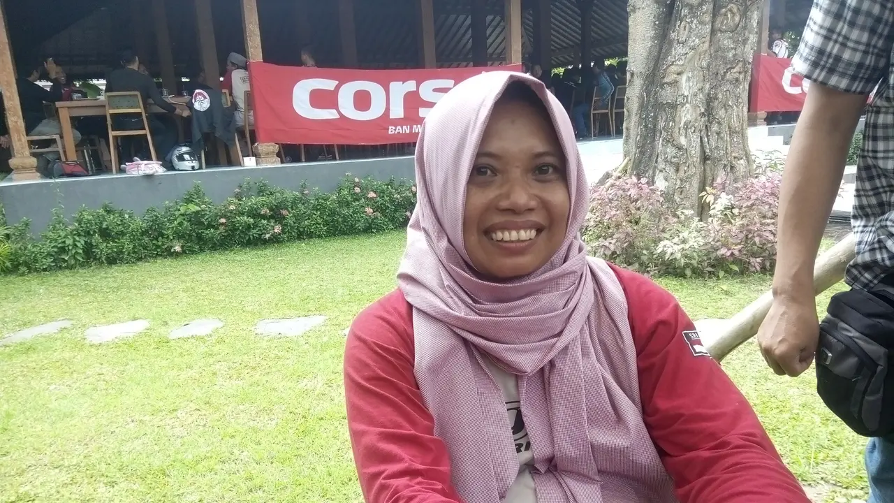 Sri Lestari ajak orang lumpuh dari berbagi kota untuk keluar rumah