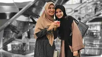 Zaskia Sungkar dan Shireen Sungkar (Sumber: Instagram/zaskiasungkar15)