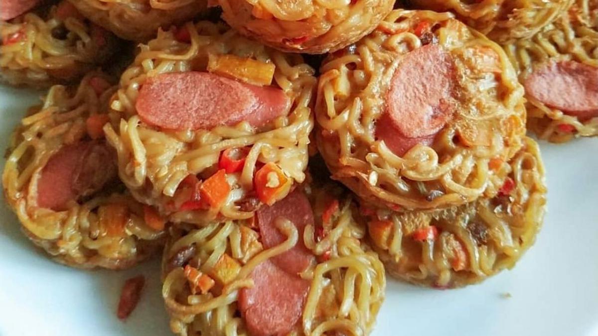 Cara Praktis Membuat Omelet Mi di Magic Com untuk Sahur atau Buka Puasa
