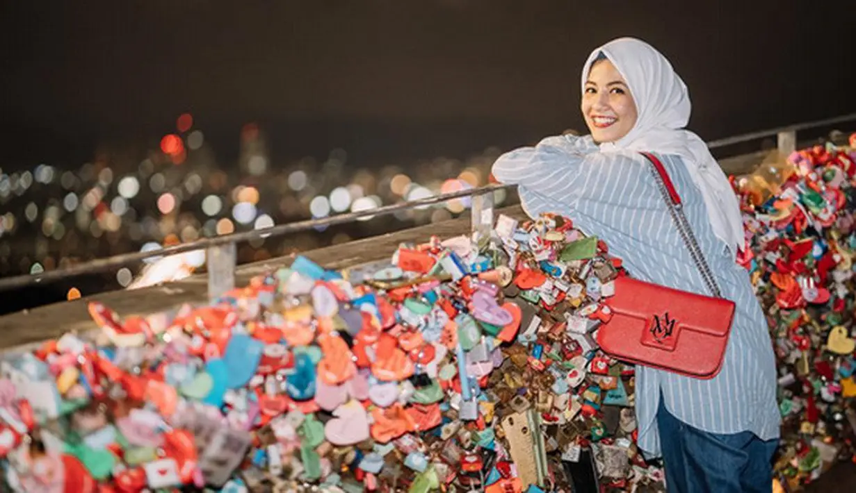 Pasangan muda Natasha Rizky dan Desta kini sudah memiliki dua orang buah hati, namun sebagai ibu tak memungkiri bagi Natasha Rizky untuk menambah momongan lagi. Dan anak berjenis kelamin laki-laki lah yang diinginkannya. (Instagram/natasharizkynew)
