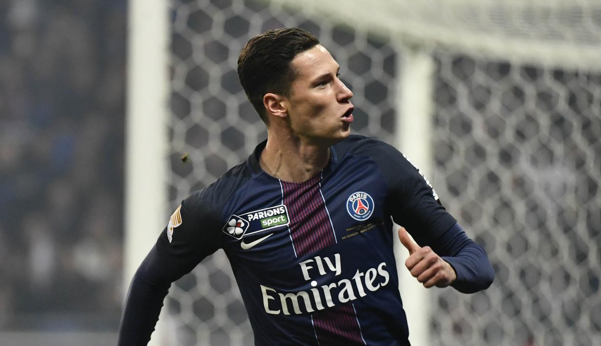 5. Julian Draxler (PSG) – Didatangkan pada Januari lalu, mantan pemain Wolfsburg ini langsung jadi andalan Les Parisien. Musim ini kapten Timnas Jerman tersebut kembali ke klub dengan predikat pemain terbaik Piala Konfederasi. (AFP/Jeff Pachoud)