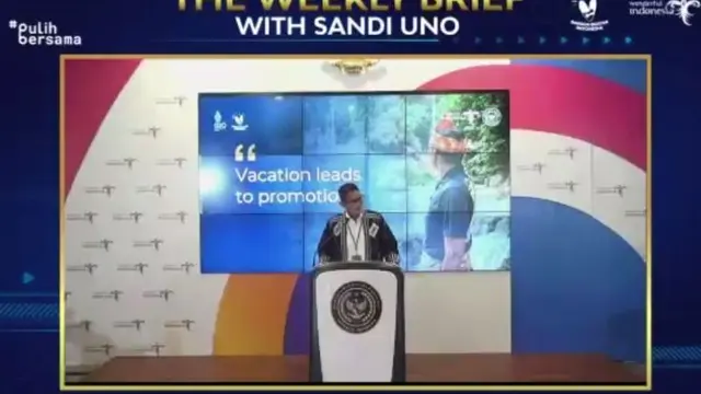 Menparekraf Sandiaga Uno di The Weekly Brief with Sandi Uno