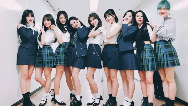 [Bintang] TWICE