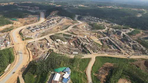Kementerian Pekerjaan Umum dan Perumahan Rakyat (PUPR) melaporkan, perkembangan fisik pekerjaan infrastruktur dasar di proyek ibu kota negara, atau IKN Nusantara Tahap 1. (Foto: Kementerian PUPR)
