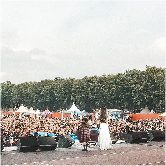 7 Momen Gempi Pertama Kali Manggung di Festival Musik, Duet dengan Raissa Anggiani