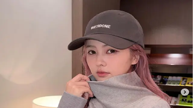 Pengakuan Bai Lu Terkena Rematik Akut karena Sering Foto dengan Baju Tipis di Cuaca Bersalju
