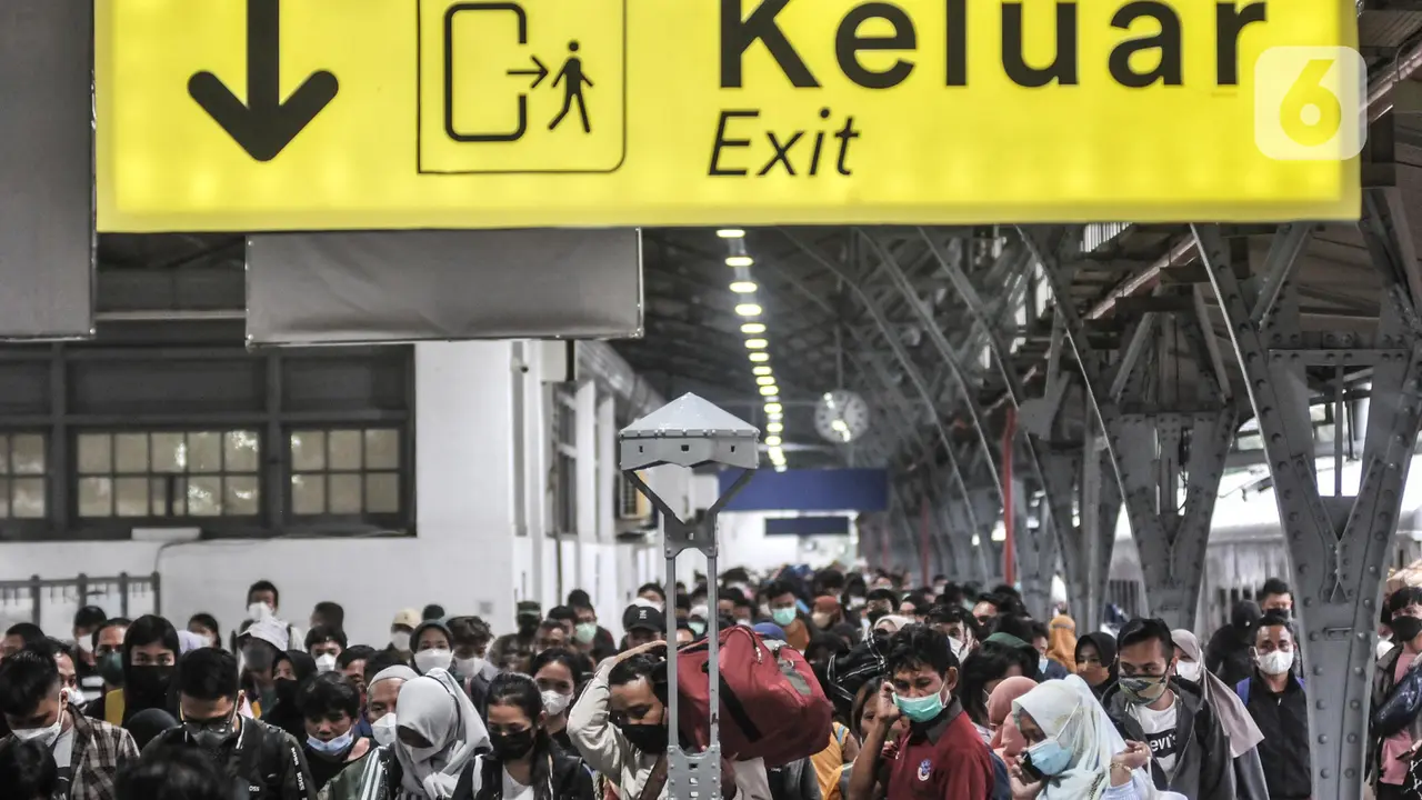 Gelombang Arus Balik via Kereta Api Masih Tinggi