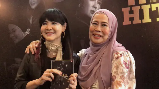 Dewi Yull dan Ita Purnamasari Ketika Launching Album "Musikilas Hits Nostalgia" di Jakarta Selatan, Jumat (10/3/2023)