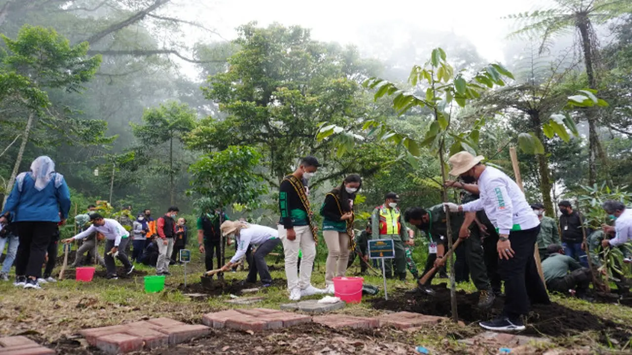 Gerakan Tanam Pohon Semakin Gencar Usai Banjir Bandang di Kota Batu, Apa Cukup ?