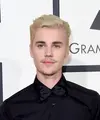 Hubungan asmara antara Justin Bieber dan Selena Gomez memang lama kandas. Namun keduanya kerap tampil mesra dan kencan bersama. (AFP/Bintang.com)