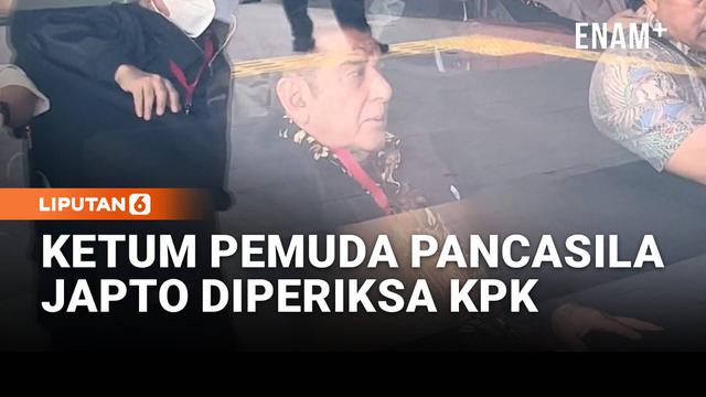 Ketua Umum Pemuda Pancasila, Japto Soerjosoemarno mendatangi Gedung Merah Putih KPK, Jakarta, Selasa, 10 Maret 2026. Japto datang dengan didampingi sejumlah pihak.