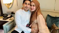 Istri Lukman Azhari, Medina Zein Azhari baru saja melahirkan bayi laki-laki. (Sumber: Instagram/@medinazein)