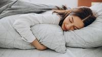 Ilustrasi mimpi, tidur. (Image by senivpetro on Freepik)