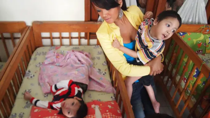 [Bintang] Farah Quinn