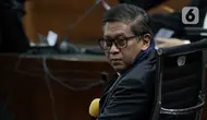 Selain itu, dalam surat dakwaannya JPU pada Komisi Pemberantasan Korupsi (KPK) secara jelas menguraikan bagaimana perbuatan Hasto Kristiyanto terkait kasus Harun Masiku. (Liputan6.com/Herman Zakharia)