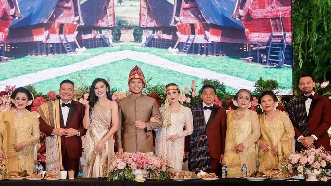 Tampilan Lyodra Ginting di nikahan Jessica Mila