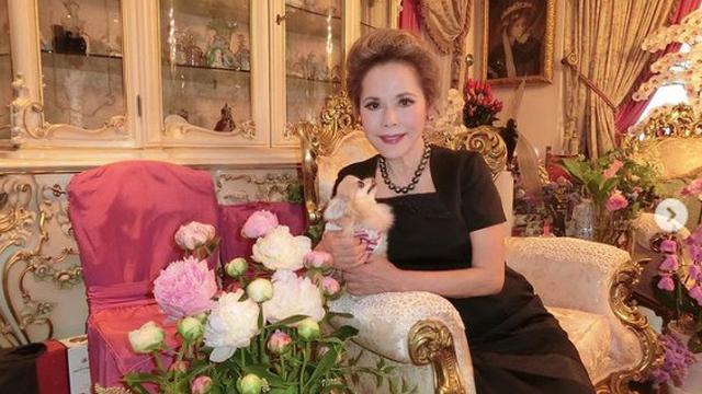 Ratna Sari Dewi, istri kelima presiden pertama Indonesia, Ir. Sukarno. (Instagram@dewisukarnoofficial)