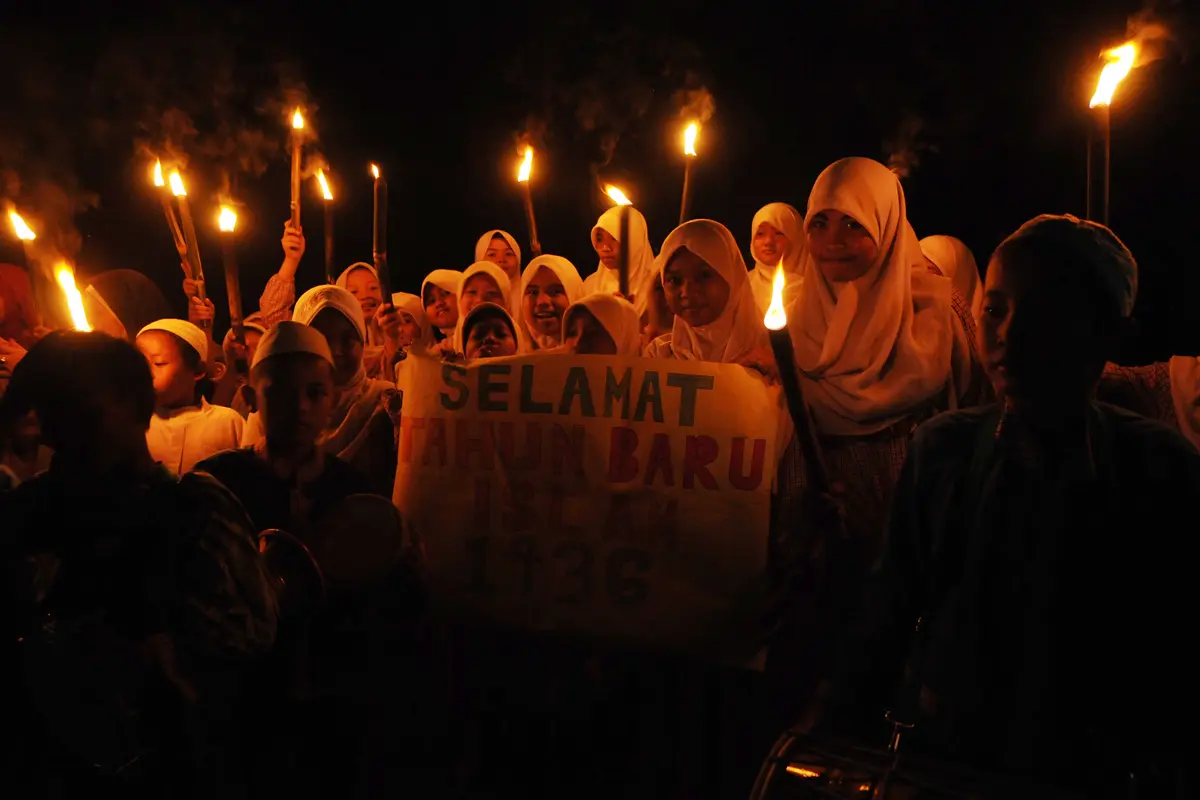 Kerbau Bule Hingga Sedekah Merapi Saat Malam 1 Suro