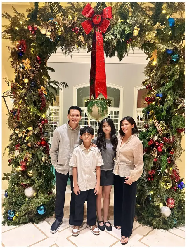 15 Gaya Artis Indonesia Rayakan Natal 2025, Sukacita Bersama Orang Terkasih