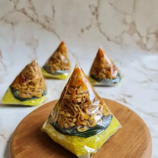 Resep nasi tumpeng mini untuk meriahkan perayaan HUT ke-78 RI. (dok. Cookpad @nayla_kitchen17)