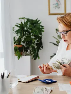 Namun, gaya hidup yang nyaman setelah berhenti bekerja membutuhkan persiapan finansial yang matang sejak jauh-jauh hari. (Foto/Dok: Pixels)
