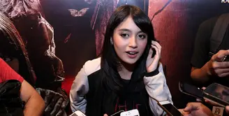 Siapa sangka salah satu personel JKT48, Nabilah, adalah penggemar musik metal hardcore, salah satu band pujaannya adalah Seringai.