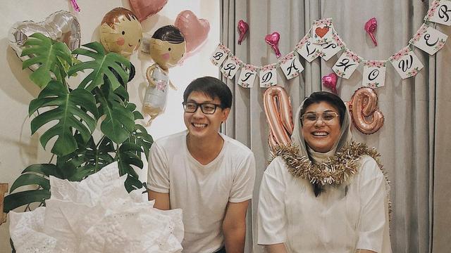Segera Menikah, Ini 6 Momen Seru Bridal Shower Regina Ivanova