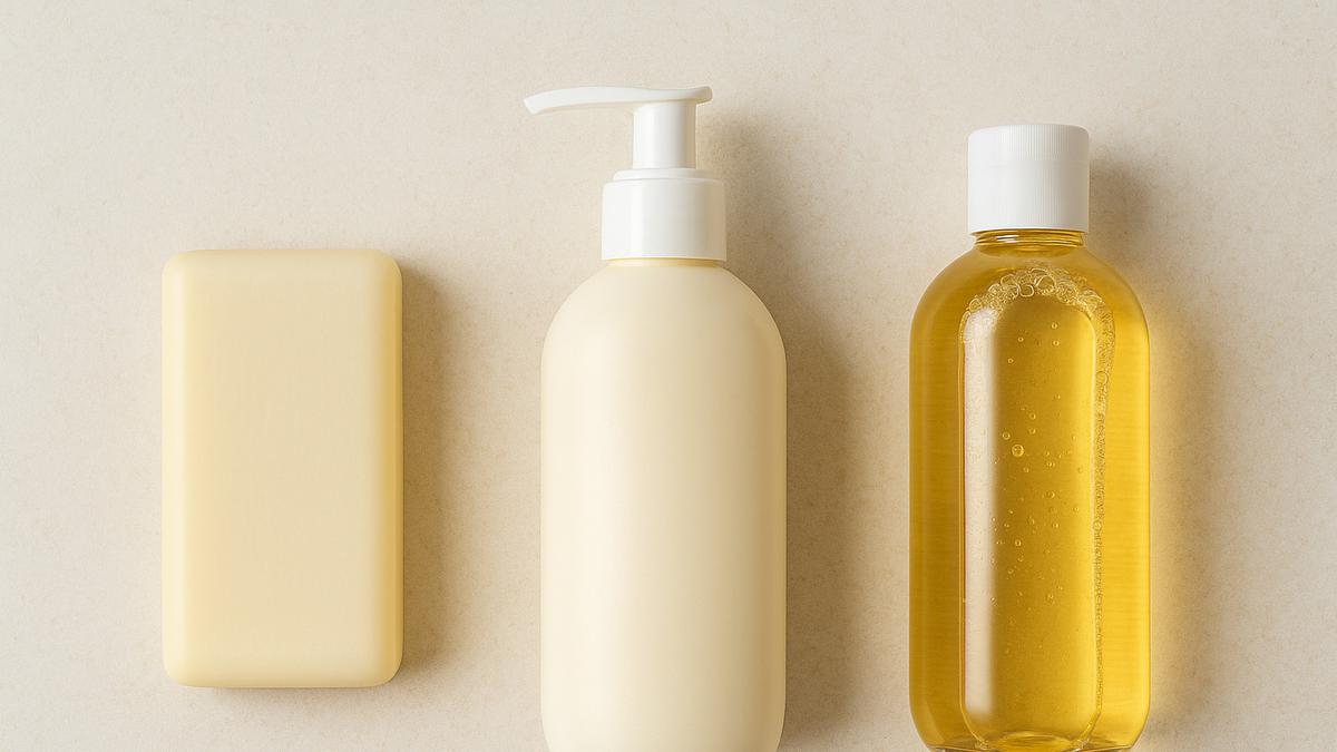 Sabun Batangan, Cair, atau Shower Oil? Simak Pilihannya Sesuai Jenis Kulit