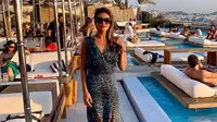 Farah Quinn saat berlibur ke Mykonos, Yunani. (dok. Instagram @farahquinnofficial/https://www.instagram.com/p/B1nv5Yvh_LQ/Putu Elmira)
