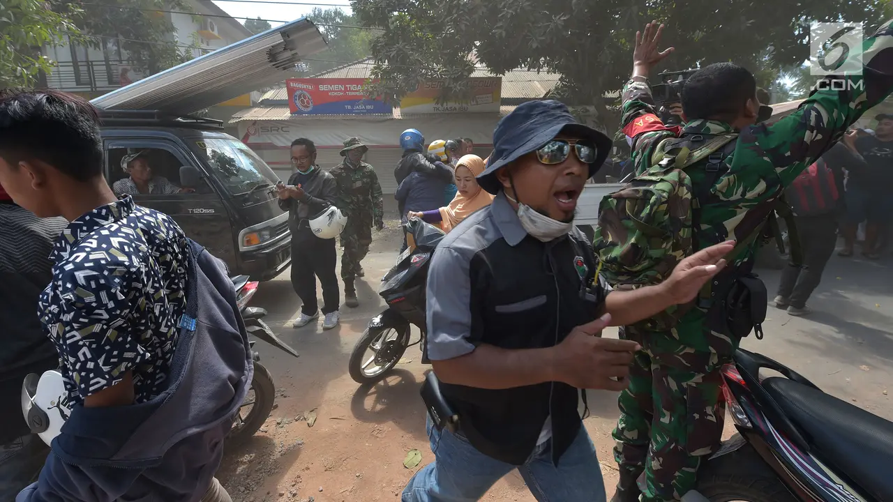 Kepanikan Warga Saat Gempa Susulan Di Lombok Berkekuatan 6,2  Skala Richter